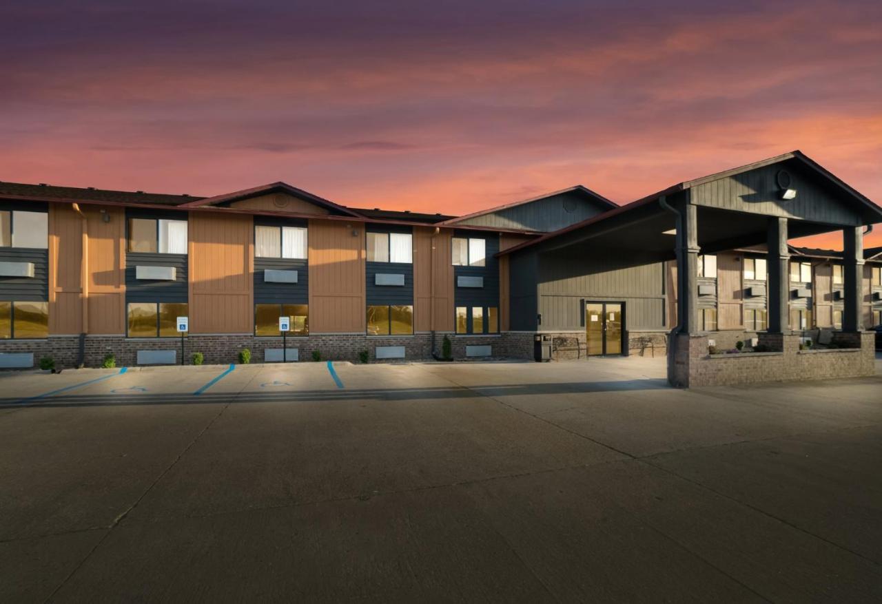 Motel Super 8 By Wyndham Marston Exteriér fotografie